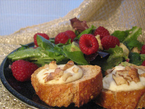 Avocado_raspberry_salad