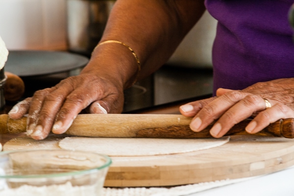 chapati rolling